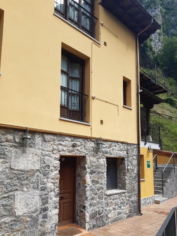 Apartamentos Aguasaliu Ponga Екстериор снимка